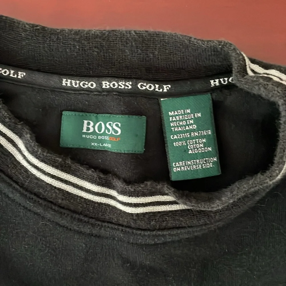 Hugo boss sweatshirt, black, and white extra extra large - Picture 3 of 5